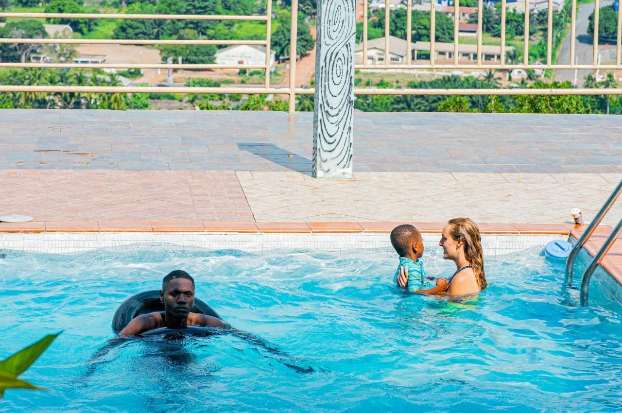 Sky Plus Hotel & Resort Ho Екстер'єр фото