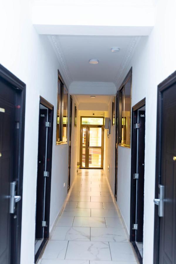 Sky Plus Hotel & Resort Ho Екстер'єр фото